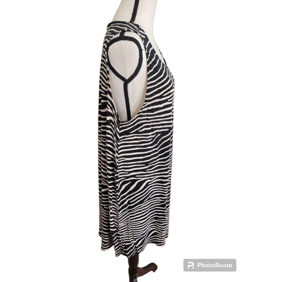 H&M Zebra Print Sleeveless Swing Dress Sz L - Picture 6 of 9